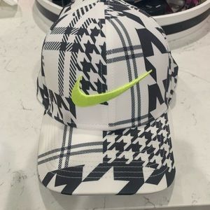 Nike golf hat